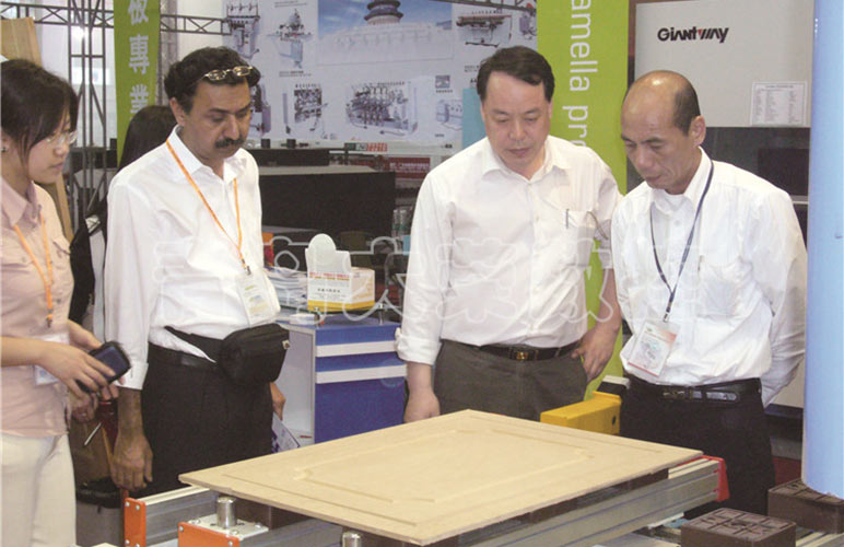 五轴加工中心的加工应用范围 五轴加工中心