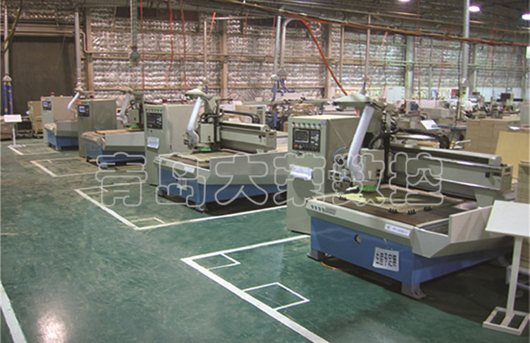 小型五轴加工中心的日常维护和数控机床并没有什么区别 小型五轴加工中心