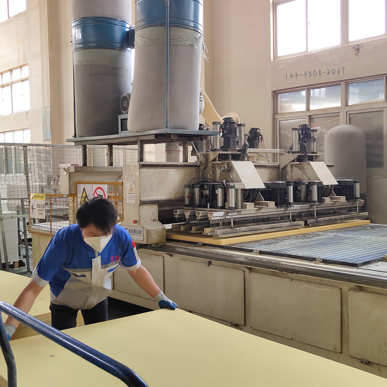 风电套材芯材加工设备，破解智能化生产的制造困局