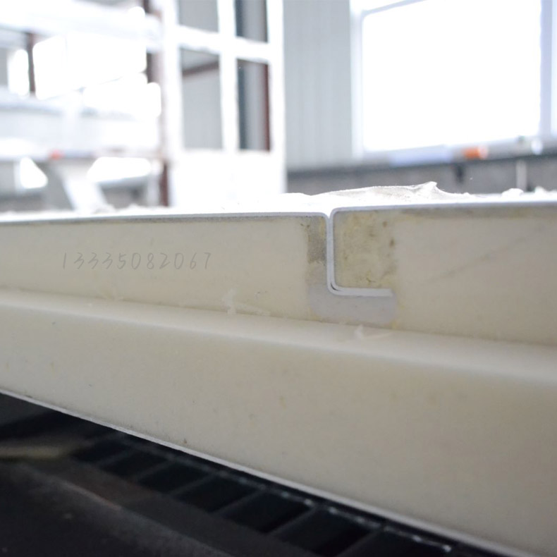 1768455697134961.jpg 冷藏车厢板加工中心9.jpg