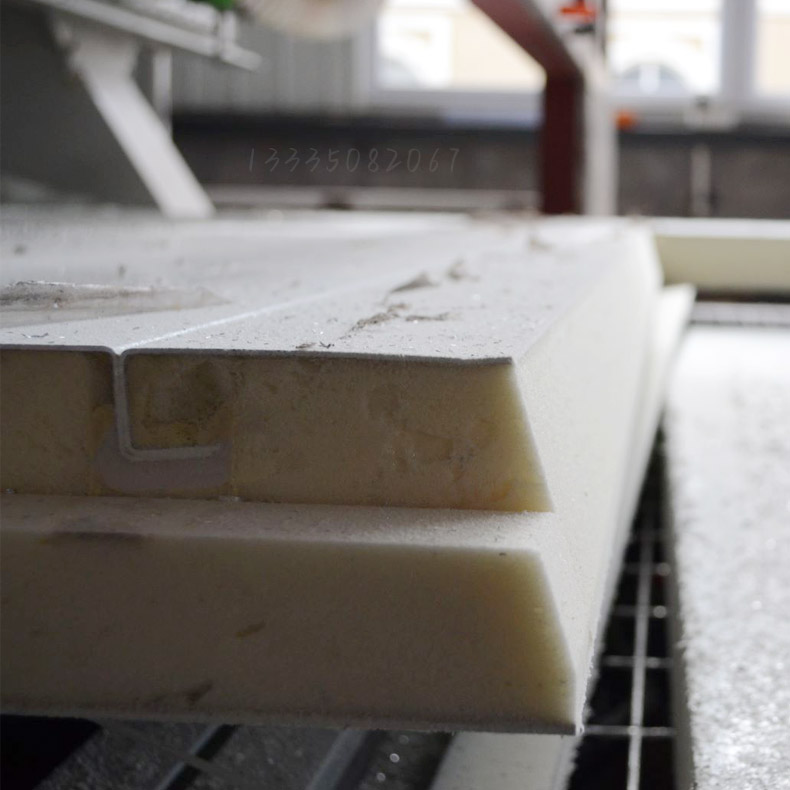 1770791309110809.jpg 冷藏车厢板加工中心8.jpg