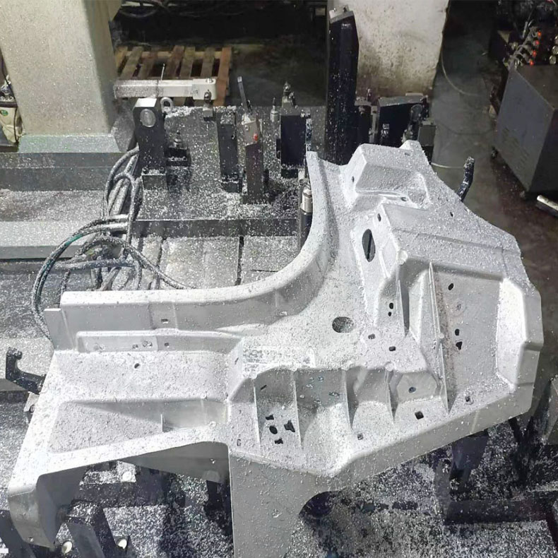 不想被淘汰，必须了解铝合金五轴加工中心优势